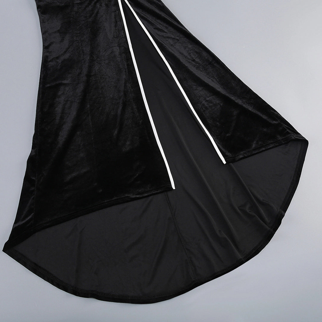 Black Satin Mermaid Evening Gown with Sweetheart Neckline & Beaded Bodice